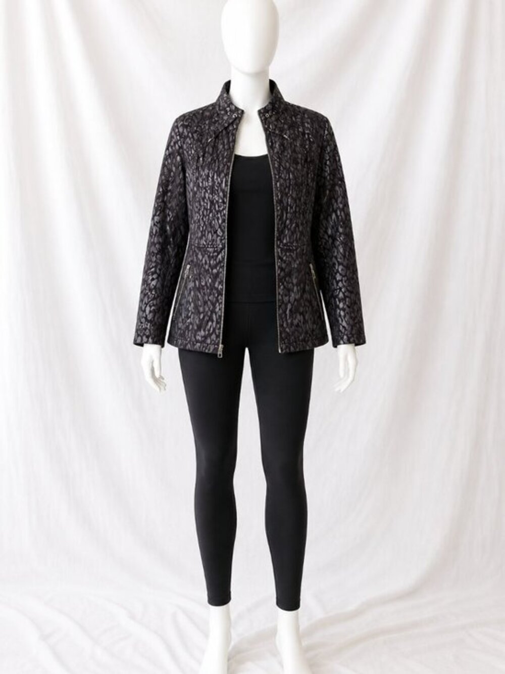 NWOT Zenergy by Chico's Brown Abstract Animal Print Neema Aria Workout Jacket 12